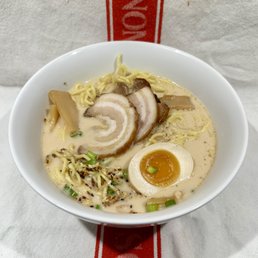 Nudo House signature dishes Classic Nudo
O’Miso Spicy
Curry Up